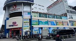 Bán lẻ điện máy: Sân chơi của vài "ông lớn"