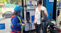 Liên tiếp xả mạnh Quỹ Bình ổn để hạ nhiệt giá xăng dầu, nếu hết quỹ sẽ thế nào?