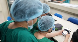 Lương bác sĩ mới ra trường khoảng 6,25 triệu đồng/tháng