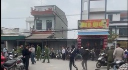 Chồng nổ súng giết vợ, dùng dao đâm tử vong 1 người đàn ông rồi tự sát