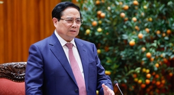 Thủ tướng: Rà soát giảm thuế, phí, bố trí ngân sách để hỗ trợ bình ổn giá xăng dầu