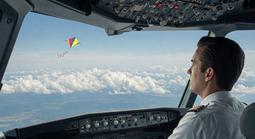 Bất ngờ vật thể tại sân bay Cát Bi khiến nhiều chuyến bay phải chuyển hướng