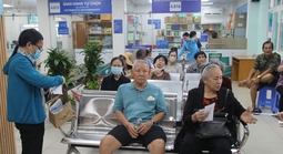 Lương cơ sở dự kiến tăng 8%, BHYT thay đổi ra sao?