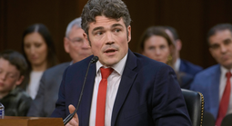 Bất ngờ sau vụ cựu giám đốc chống khủng bố Mỹ từ chức vì chiến sự Iran