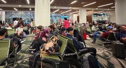 Cập nhật các chuyến bay từ Việt Nam bị ảnh hưởng do chiến sự Trung Đông