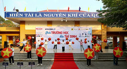 Hơn 2.300 học sinh dự "Đưa trường học đến thí sinh" tại Tây Ninh