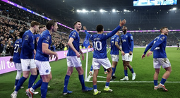 Chelsea thua sốc Everton, nguy cơ mất vé châu Âu