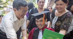 Người thầy kính yêu: "Thầy mong được làm bạn với con"