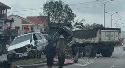 Ba xe ô tô tông liên hoàn, tài xế xe tải tử vong trong cabin