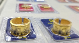 VIDEO: Cuối ngày 23-3, giá vàng miếng SJC tăng trở lại 4 triệu đồng