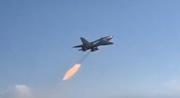 VIDEO: UAV cảm tử của Iran liên tiếp xuất kích, nhắm vào loạt căn cứ Mỹ và nhiều mục tiêu Israel