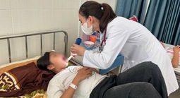 Nhiều người vừa nhập viện sau ăn bánh mì, Sở Y tế Quảng Ngãi sẽ có báo cáo vào chiều nay