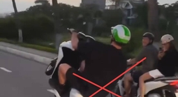 Xử lý người nước ngoài chạy xe bằng 1 bánh trên cầu Tiên Sơn