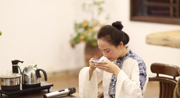 Về xóm trà Sương Mai sống chậm