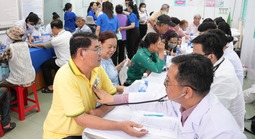 TPHCM mở 60 điểm khám tầm soát miễn phí, phục vụ 16.000 người dân
