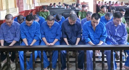 Vụ 12 bảo vệ Khu Công nghệ cao "bảo kê" xe quá tải: Quan điểm của VKSND TPHCM