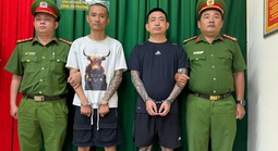 TPHCM: Bắt khẩn cấp 2 người đi ô tô giở thói côn đồ