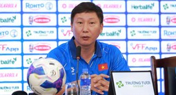 HLV Kim Sang-sik kỳ vọng màn trình diễn của "song sát" Hoàng Hên - Xuân Son