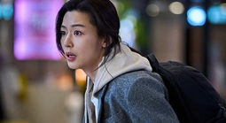 "Mợ chảnh" Jun Ji-hyun tái xuất điện ảnh sau 11 năm vắng bóng