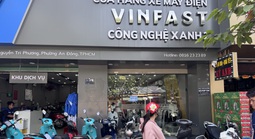 GSM của tỉ phú Phạm Nhật Vượng miễn phí thuê, đổi pin 3 năm cho tài xế Xanh SM Bike