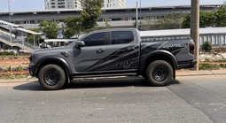 Không khỏi ngỡ ngàng trước thị trường xe bán tải, nhiều người đang tìm đủ mọi cách bán xe 