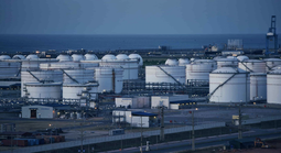 Xây dựng kho dự trữ xăng dầu chiến lược