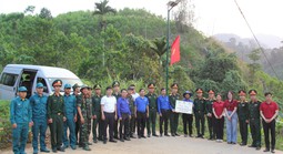 Đồng hành chương trình "Tháng ba biên giới", xây dựng "Đường cờ Tổ quốc"