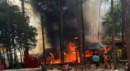 Cháy tại Khu kinh tế đêm Măng Đen