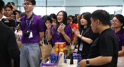 Hơn 30 doanh nghiệp phỏng vấn sinh viên ngay tại trường