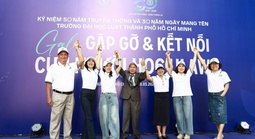 Phiên đấu giá gây quỹ gần 500 triệu đồng tại trường ĐH Luật TPHCM có gì đặc biệt?