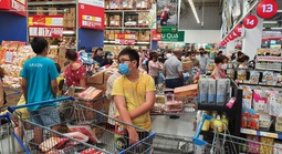 Tác động từ xung đột Trung Đông, chi phí lãi vay tăng cũng bào mòn lợi nhuận doanh nghiệp