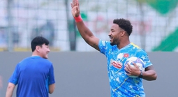 Nguyễn Xuân Son nói gì trước trận tiếp đón Malaysia?