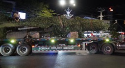 Di dời chiếc máy bay MiG-21 bị "bỏ quên" hơn 40 năm ở Cà Mau