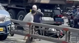 Công an TPHCM đang tìm 2 người đánh nhau trên đường Trường Chinh