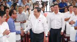 Cử tri đặt câu hỏi về thuế khoán cho ứng cử viên đại biểu Quốc hội