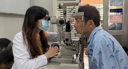 Nhiều người hỏng mắt vì pháo nổ dịp Tết