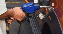 Thị trường xăng dầu "nóng bỏng", lãnh đạo quản lý thị trường chịu trách nhiệm nếu buông lỏng