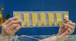 Một ngân hàng dự báo giá vàng có thể lên 6.000 USD/ounce, dầu khó vượt 100 USD/thùng