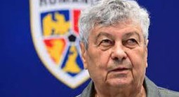 HLV Romania đột quỵ sau vòng play-off World Cup