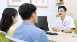 Hai năm yêu, cô gái không thể gần gũi vì lý do bất ngờ