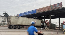 Sớm tháo dỡ các trạm thu phí trên quốc lộ 51 và cầu Đồng Nai