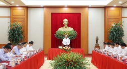 Hiện thực hóa khát vọng phát triển đất nước: "Lá chắn kép" bảo đảm phát triển