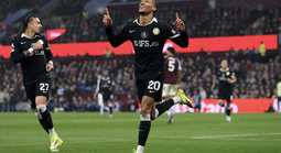 Joao Pedro lập hat-trick, Chelsea nhấn chìm chủ nhà Aston Villa