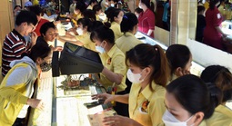 Giá vàng hôm nay, 5-3: Tiếp tục sụt giảm