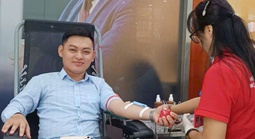 Thạc sĩ trẻ ở Cà Mau bỏ việc ngân hàng để nhập ngũ