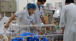 3 người nghi ngộ độc sau bữa ăn gia đình