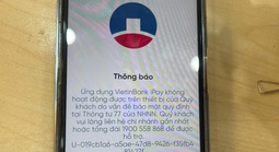 Nhiều người tá hóa vì bất ngờ bị khóa ứng dụng ngân hàng