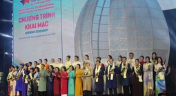 Khai mạc Lễ hội Áo dài TP HCM 2026 với chủ đề “Sợi tơ vàng son – Dệt nên khát vọng”