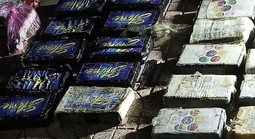 Một người nhặt ve chai ở Lâm Đồng phát hiện chiếc túi chứa 24 bánh nghi ma túy