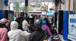 Giá xăng dầu tăng, Công an TPHCM khuyến cáo người dân